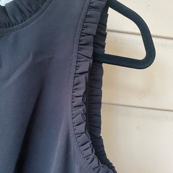 Kate Spade black size 6 dress with ruffle details and pockets - Picture 7 of 8